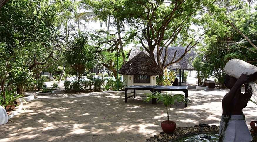 Bird Rock Beach Hotel บาสแตร์ ภายนอก รูปภาพ